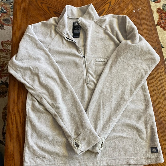 Nike Men's Quarter-Zip Sweater - Picture 7 of 9